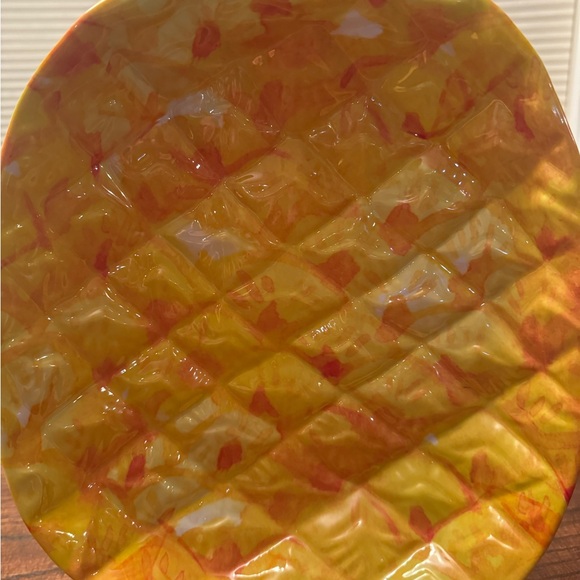 Pineapple Bowl & Pineapple Serving Tray, Medium Melamine Bowl & Large Tray Set - Picture 7 of 15